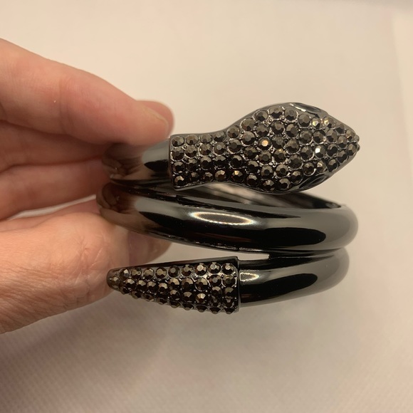 GUNMETAL SNAKE WRAP BANGLE - Picture 5 of 8